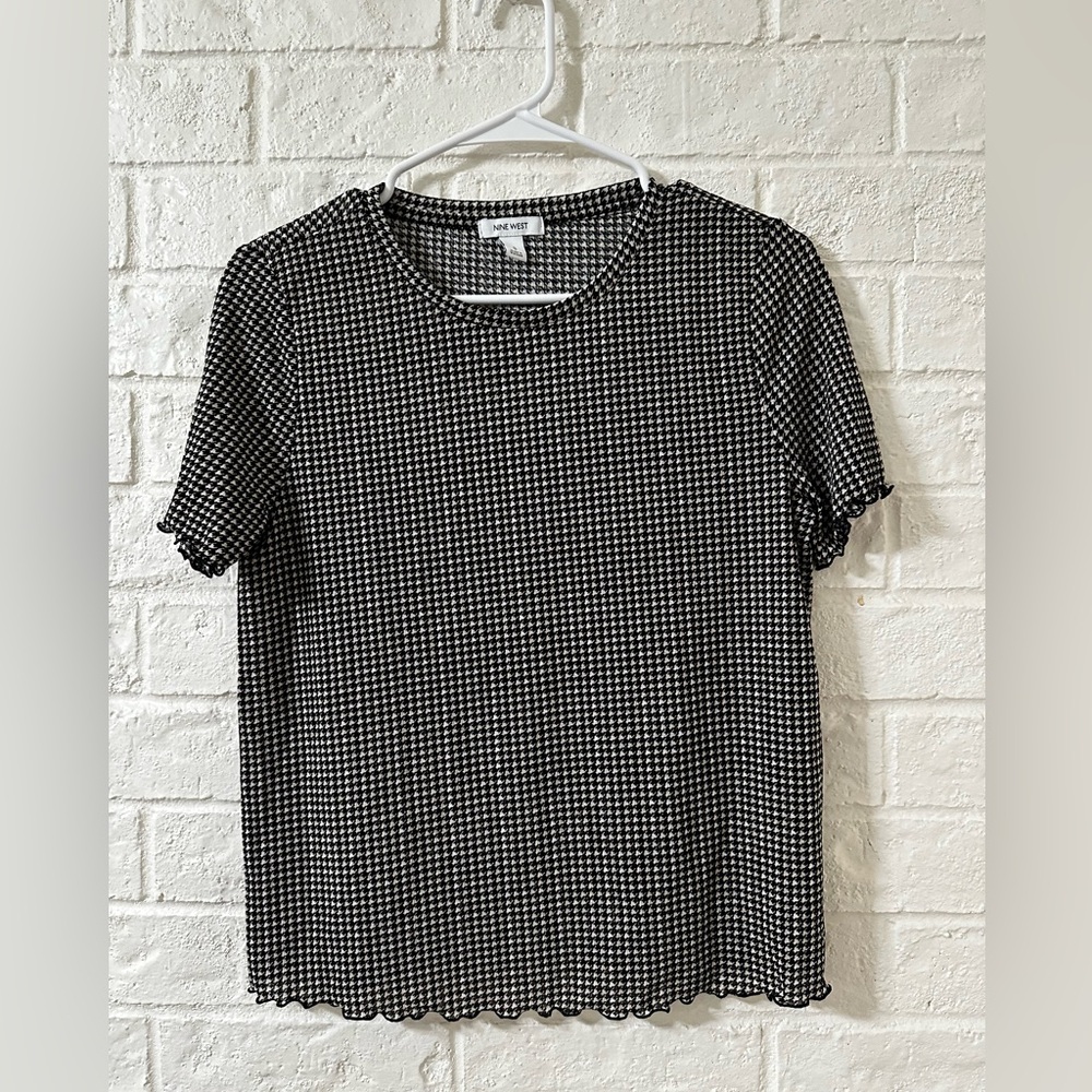 Nine West Black and White Patterned Men's Tee